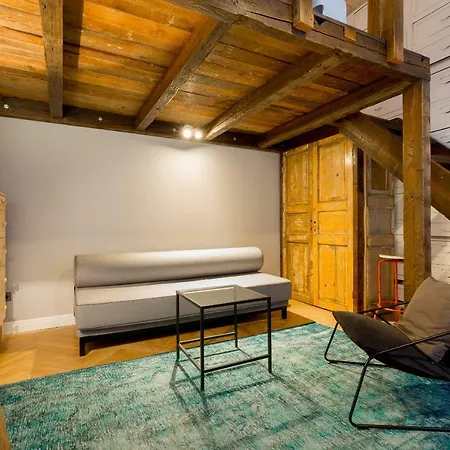 Deluxe Twin Studio In Kazinczy Street *