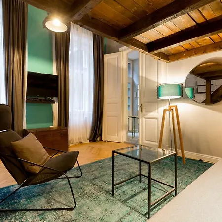 Apartment Deluxe Twin Studio In Kazinczy Street